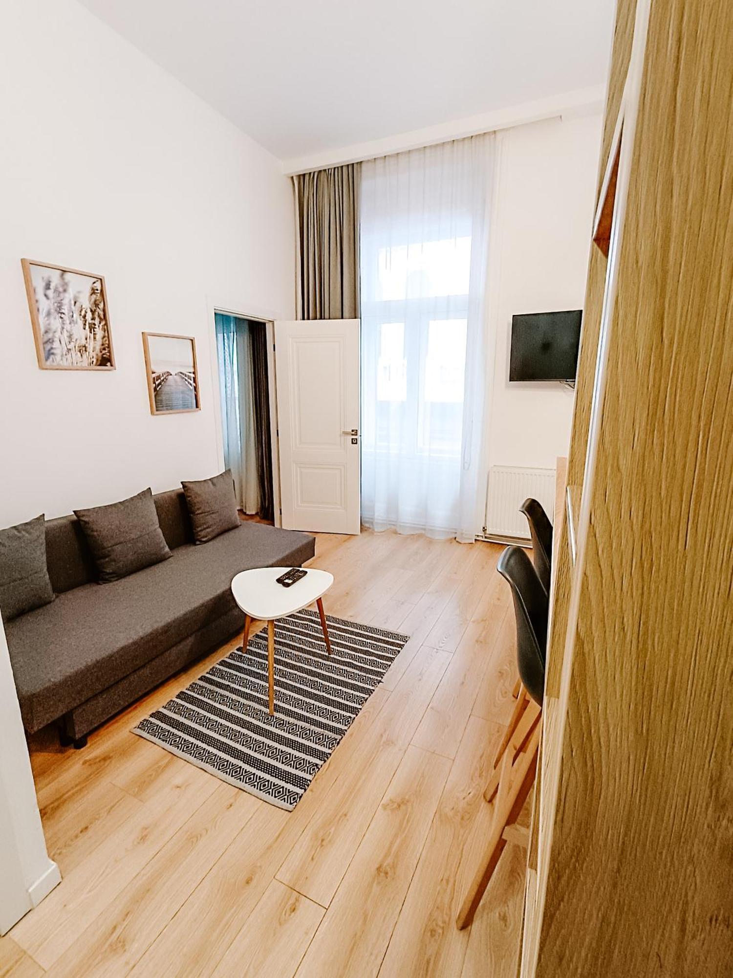 Fly Residence Arad Exterior foto